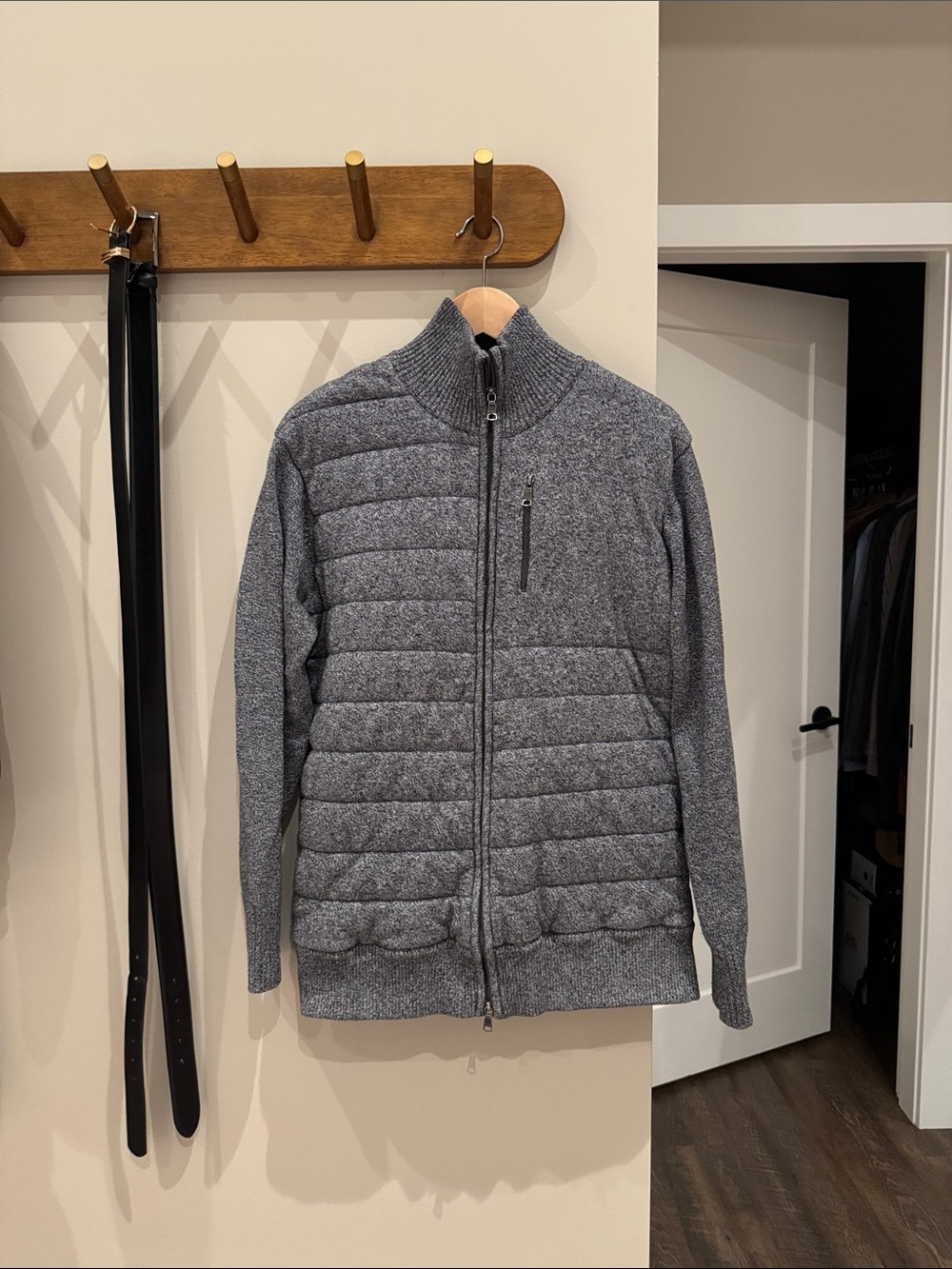 Men's Grey Quilted Zip-Up Sweater Jacket